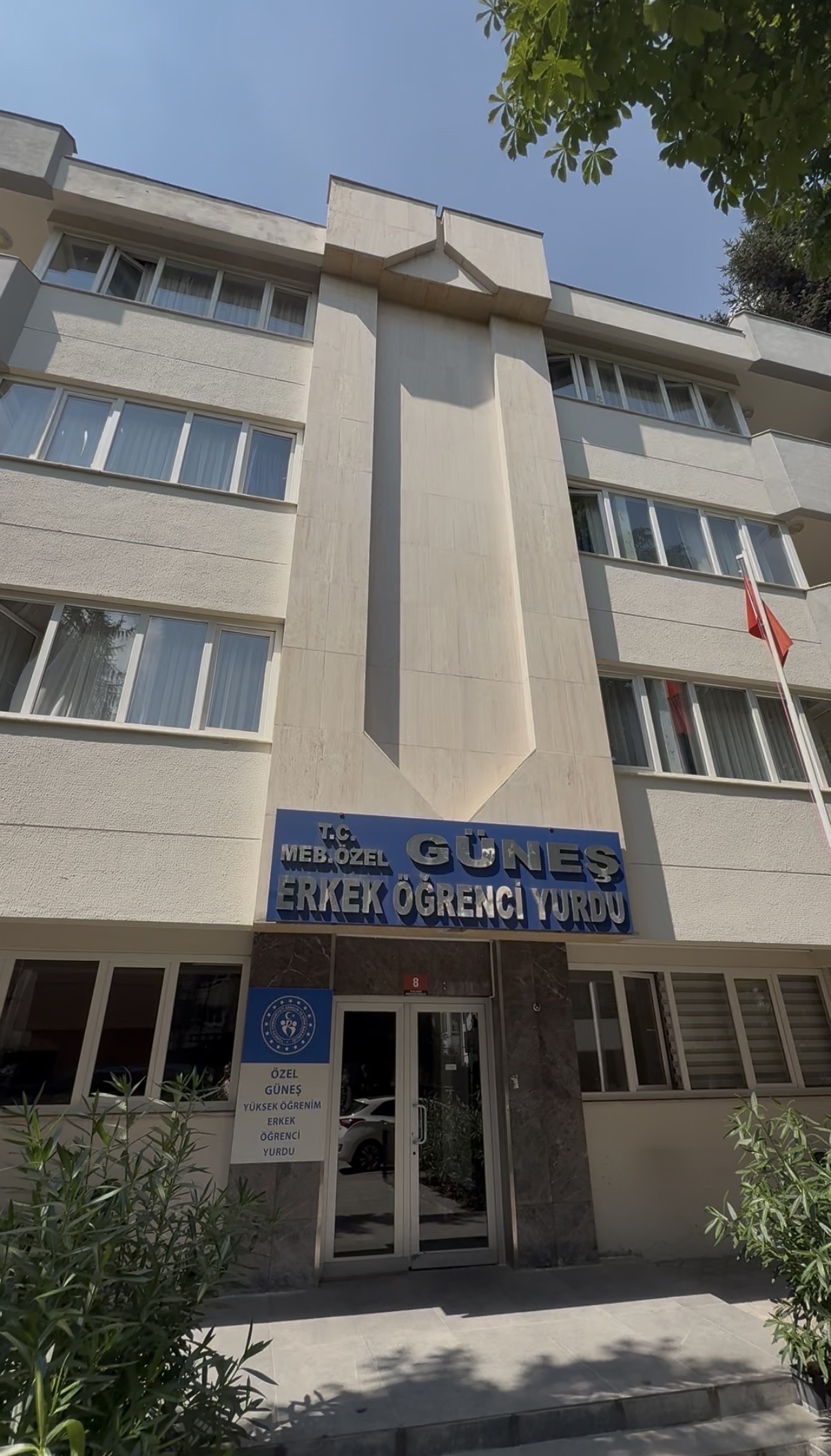 Güneş Erkek Öğrenci Yurdu Kapak Fotoğrafı